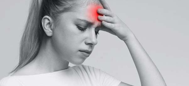 Czy bóle głowy mogą wynikać z problemów z kręgosłupem?